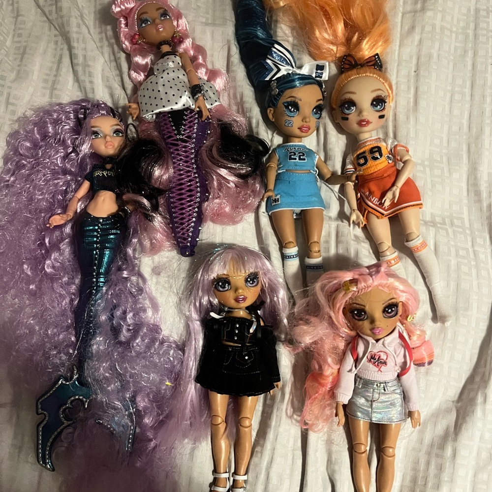 Assorted Fashion Dolls - Pastel Hair & Sporty Styles